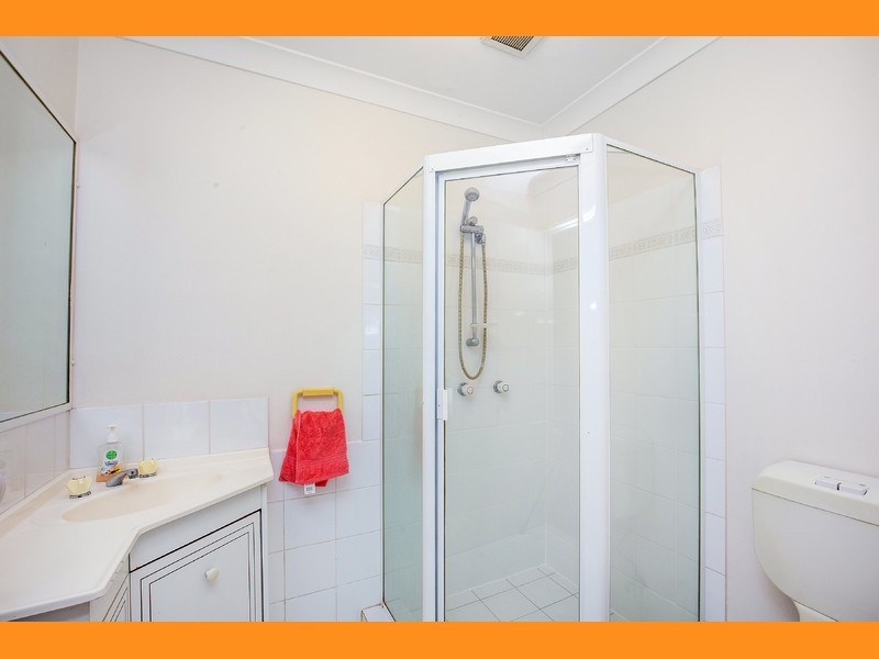 1004/6 Crestridge Crescent, Oxenford QLD 4210