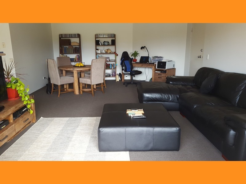 76 THOMAS Drive, Chevron Island QLD 4217