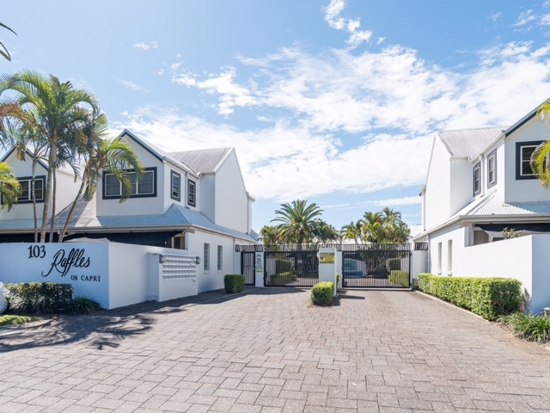 21/103 Salerno Street, Isle Of Capri QLD 4217