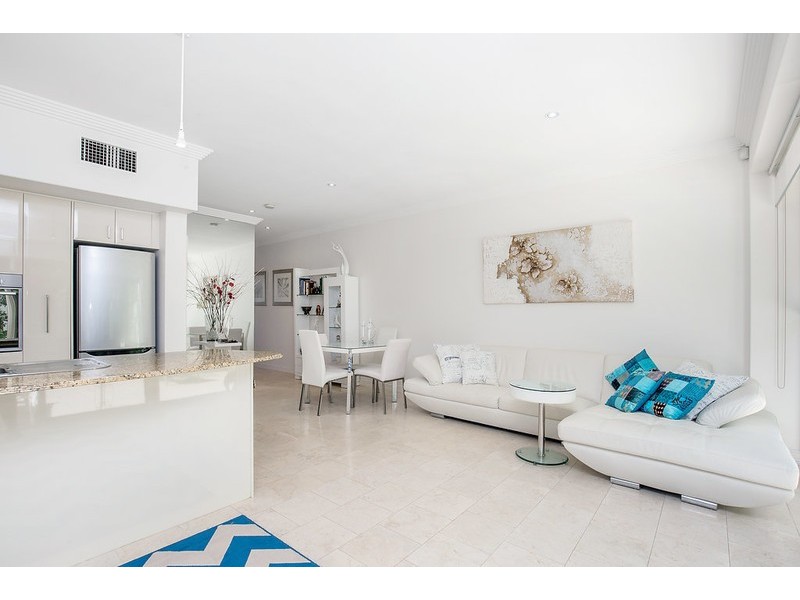 21/103 Salerno Street, Isle Of Capri QLD 4217