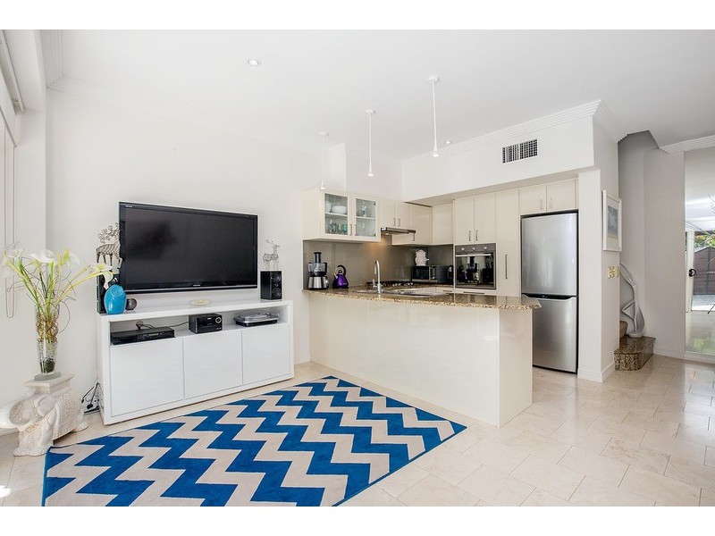 21/103 Salerno Street, Isle Of Capri QLD 4217