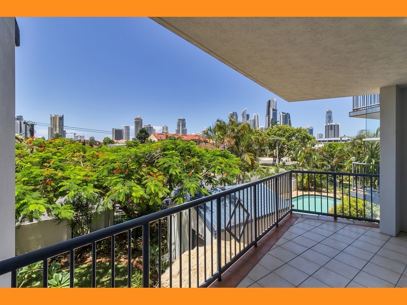 30-36 BURRA Street, Chevron Island QLD 4217