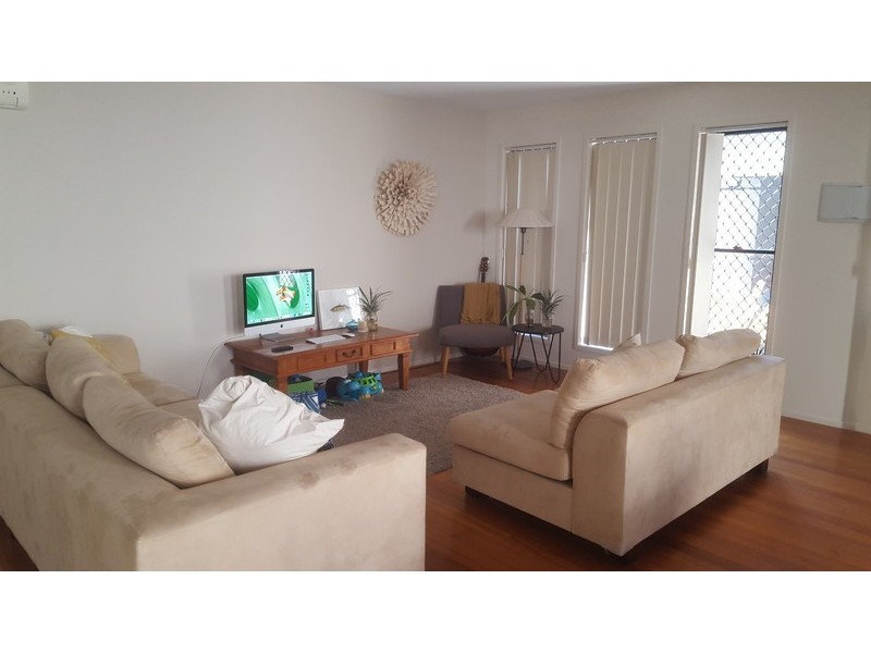 2/4 Deborah Close, Mudjimba QLD 4564