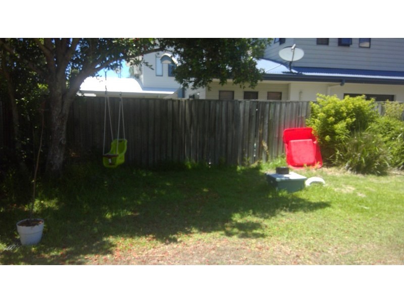 2/4 Deborah Close, Mudjimba QLD 4564