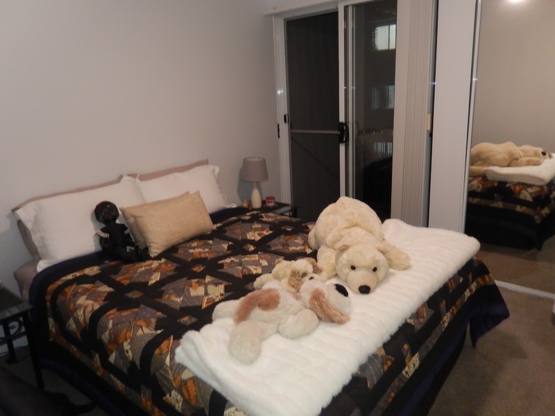 30-36 BURRA Street, Chevron Island QLD 4217