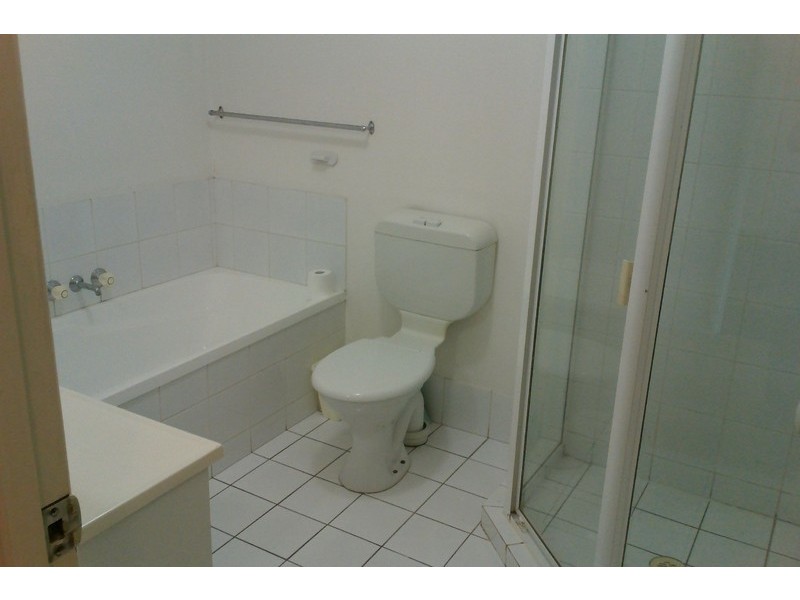 -/6 Crestridge Crescent, Oxenford QLD 4210