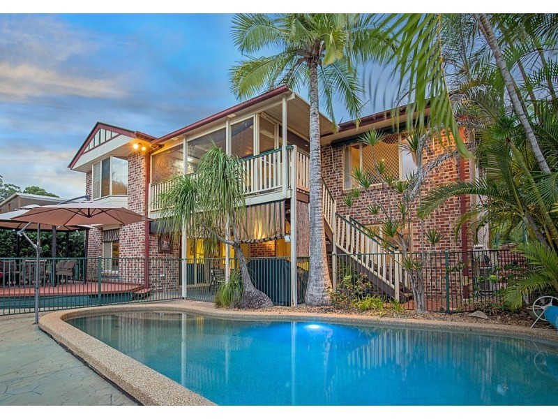 28 Morfantaine Terrace, Parkwood QLD 4214