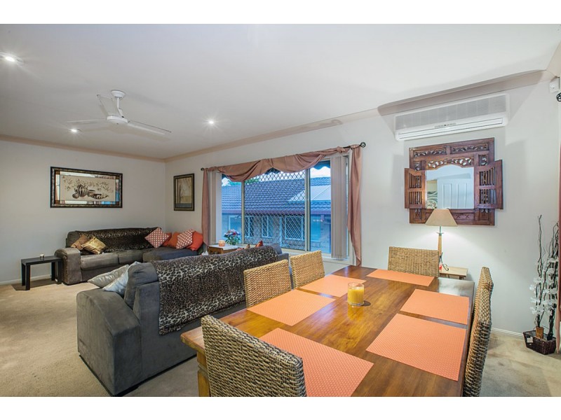 28 Morfantaine Terrace, Parkwood QLD 4214