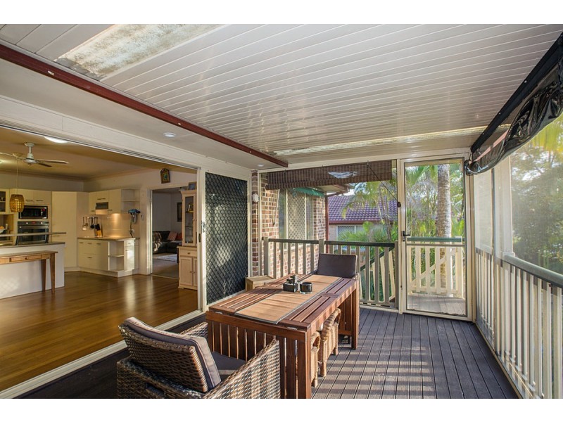 28 Morfantaine Terrace, Parkwood QLD 4214