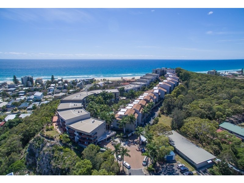 B15/1 Great Hall Drive, Nobby Beach QLD 4218