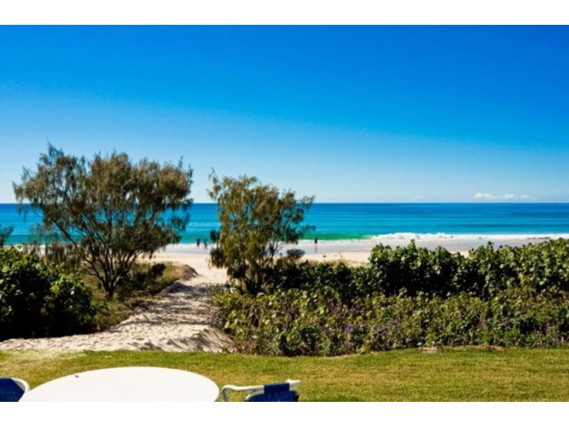 2/277 Golden Four Drive, Bilinga QLD 4225