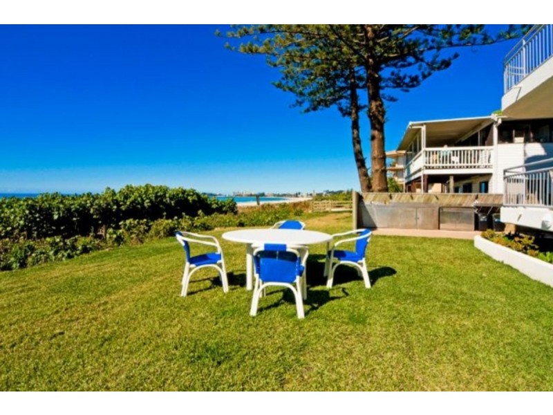 2/277 Golden Four Drive, Bilinga QLD 4225