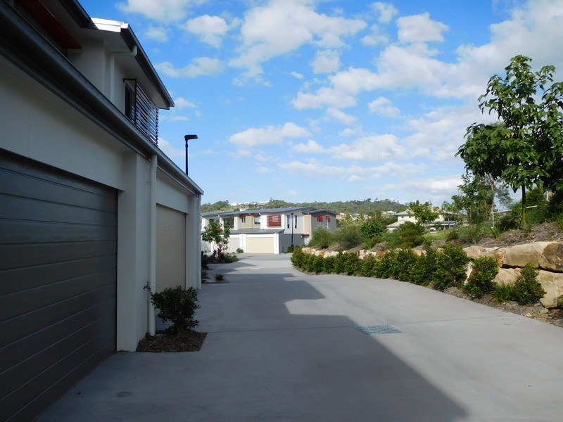 20/37 Witheren Circuit, Pacific Pines QLD 4211