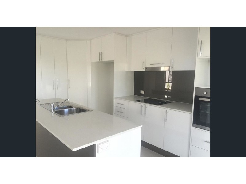 20/37 Witheren Circuit, Pacific Pines QLD 4211