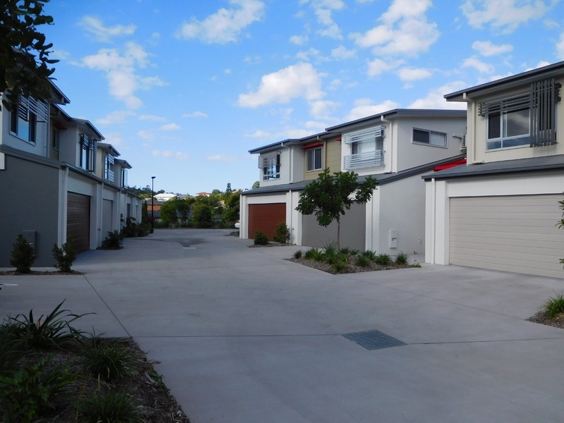 26/37 Witheren Circuit, Pacific Pines QLD 4211