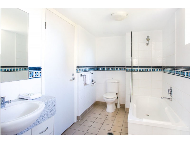 304/11 Wharf Road, Surfers Paradise QLD 4217