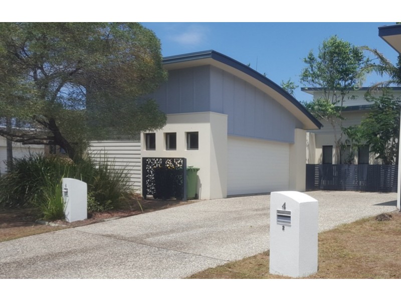 1/4 Deborah Close, Mudjimba QLD 4564
