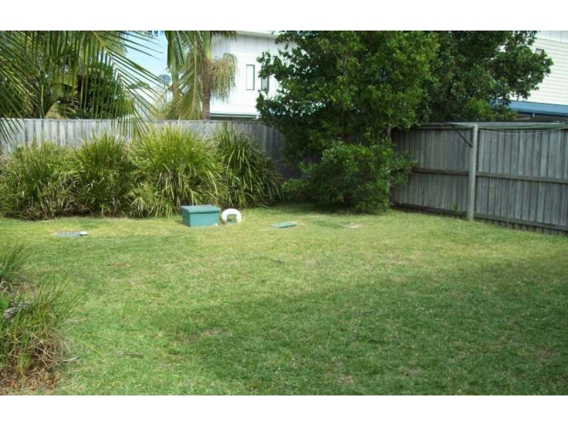1/4 Deborah Close, Mudjimba QLD 4564