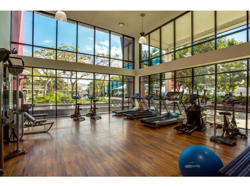 1111/56 Scarborough Street, Southport QLD 4215