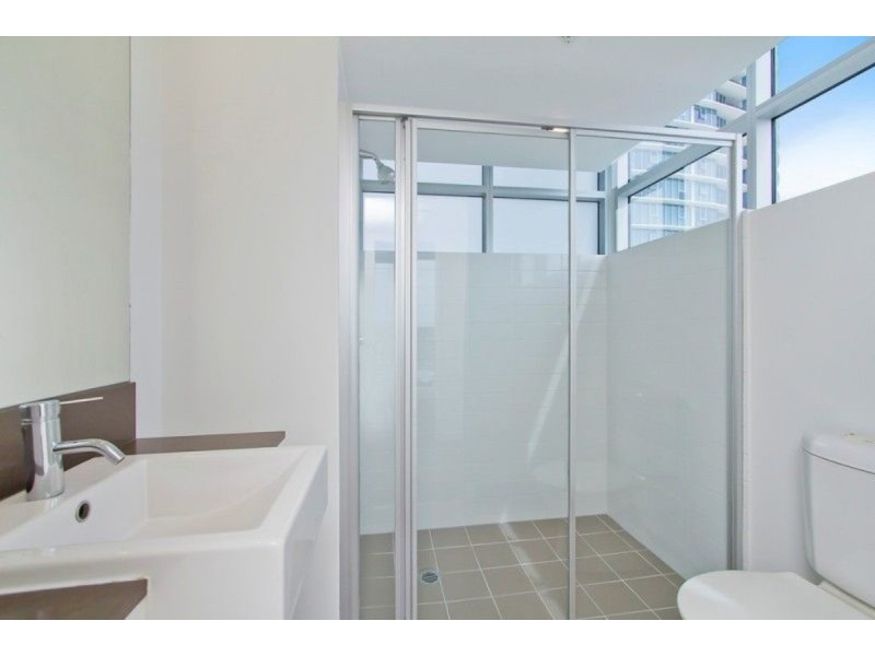 1111/56 Scarborough Street, Southport QLD 4215