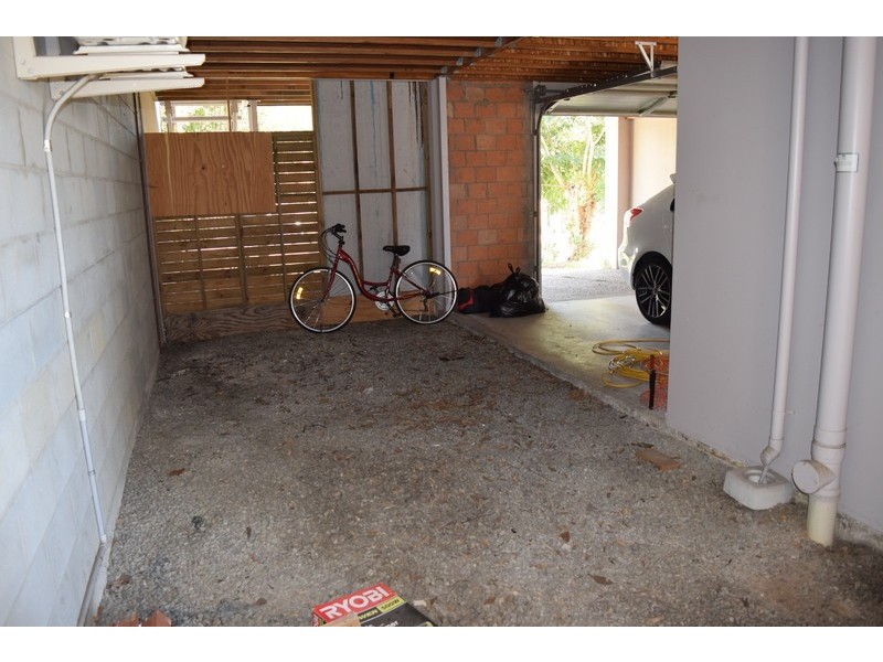 19 Creekside Drive, Springfield Lakes QLD 4300