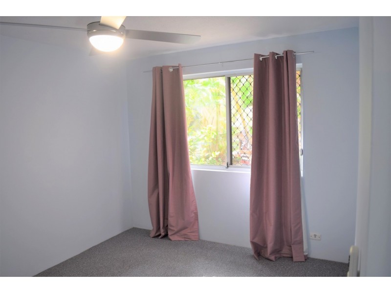 1/203 Scarborough Street, Southport QLD 4215