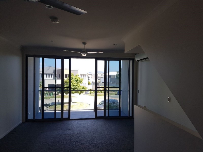 41/5074 Emerald Islands Drive, Carrara QLD 4211