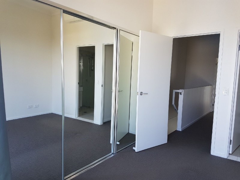 41/5074 Emerald Islands Drive, Carrara QLD 4211