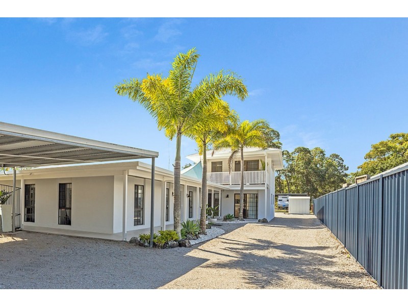 114 White Patch Esplanande, White Patch QLD 4507