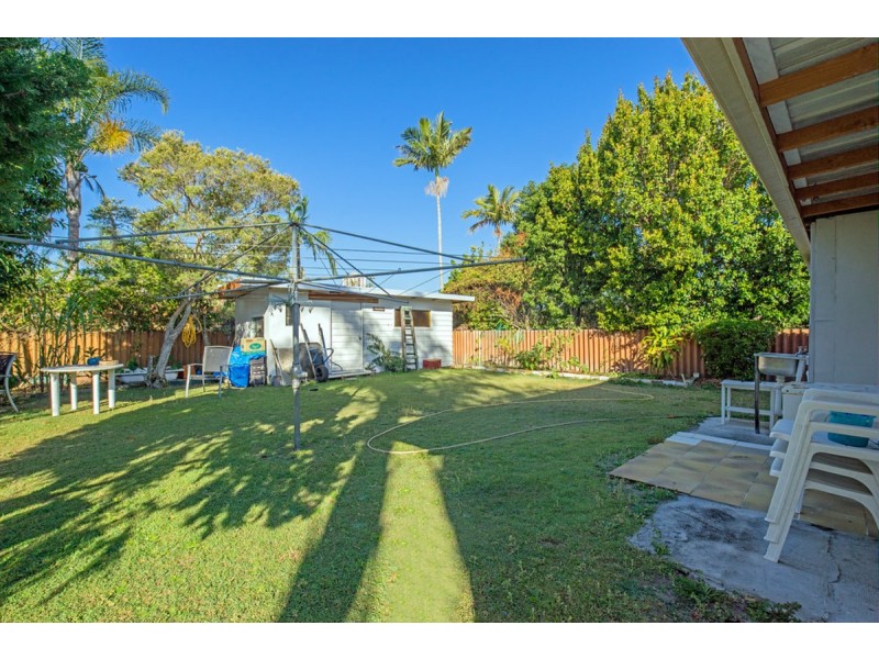 32 Warrina Crescent, Burleigh Waters QLD 4220