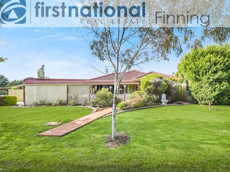 14 Chomley Street, Cranbourne VIC 3977