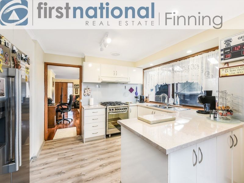 14 Chomley Street, Cranbourne VIC 3977