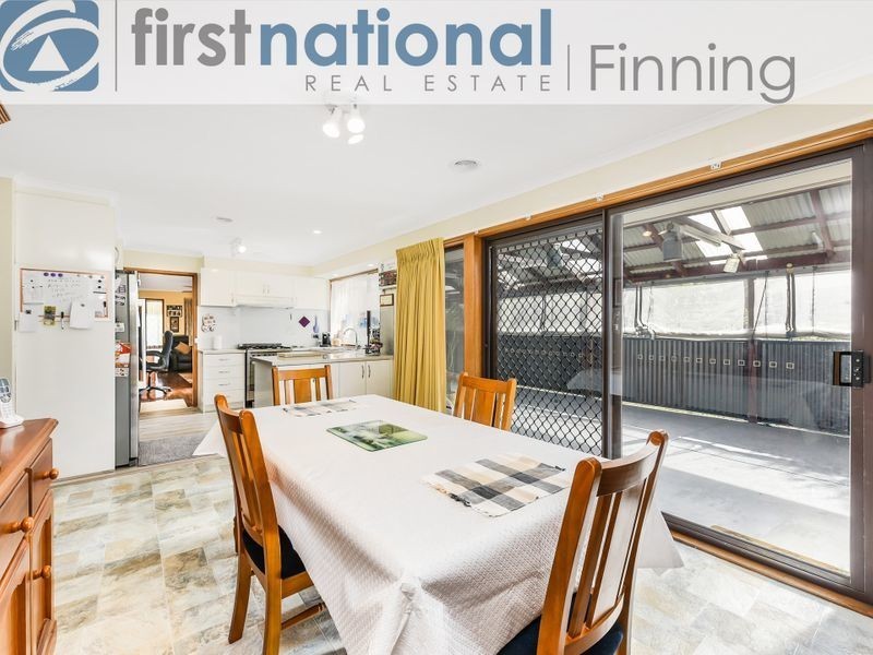 14 Chomley Street, Cranbourne VIC 3977