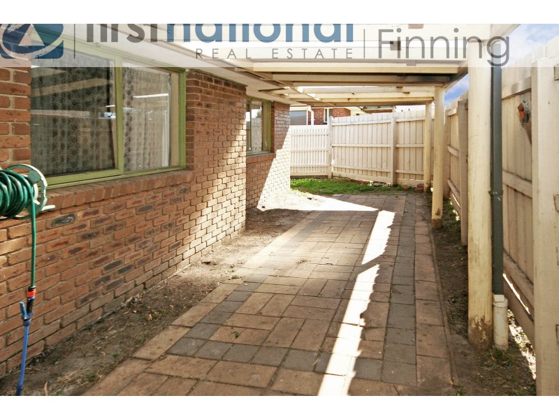 6 Christine Street, Cranbourne VIC 3977