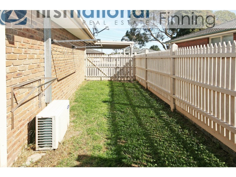 6 Christine Street, Cranbourne VIC 3977