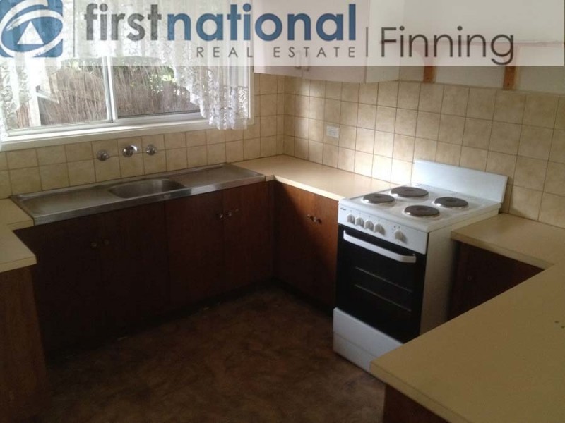 1/4 Walter Street, Cranbourne VIC 3977