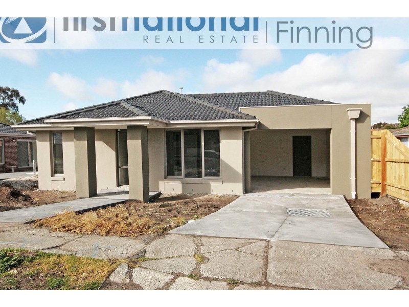 1/6-8 Walter Street, Cranbourne VIC 3977