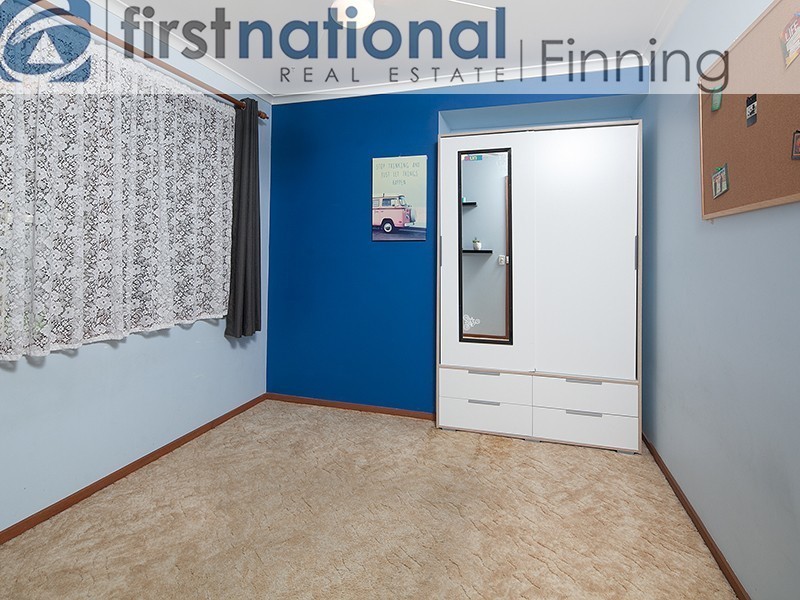 7 Denham Crs, Cranbourne North VIC 3977