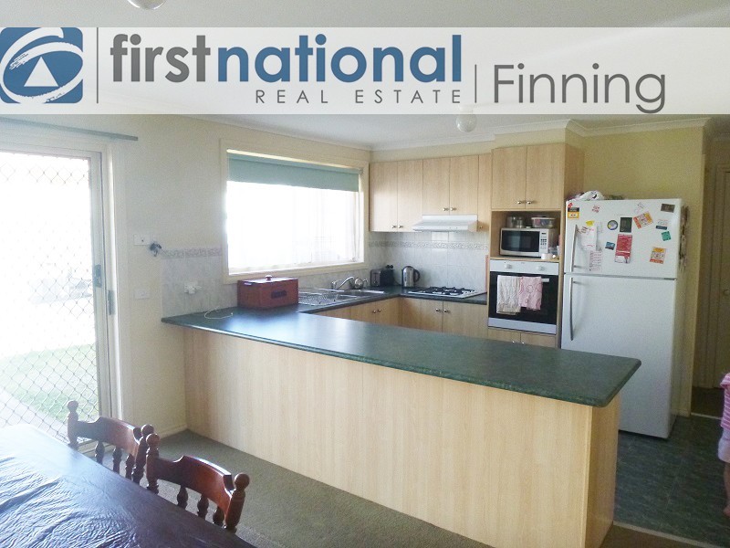 7 Rimes Close, Cranbourne VIC 3977