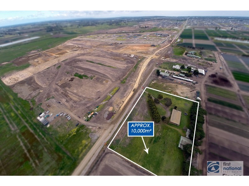 289 Pattersons Road, Clyde North VIC 3978