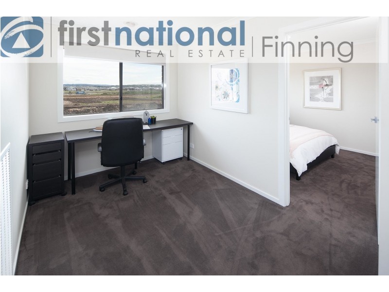 37 Highbury Street, Clyde North VIC 3978