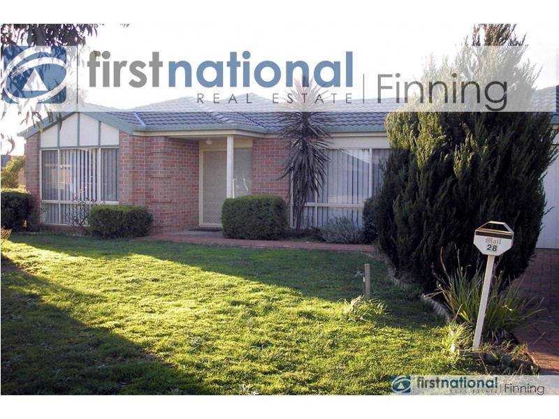 28 Merrijig Avenue, Cranbourne VIC 3977