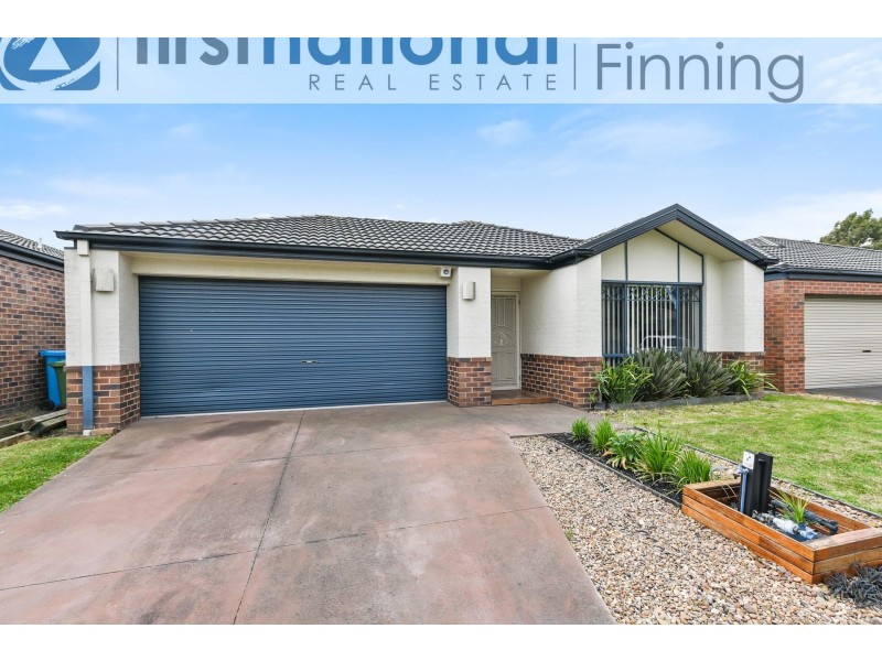7 Greenaway Terrace, Cranbourne East VIC 3977