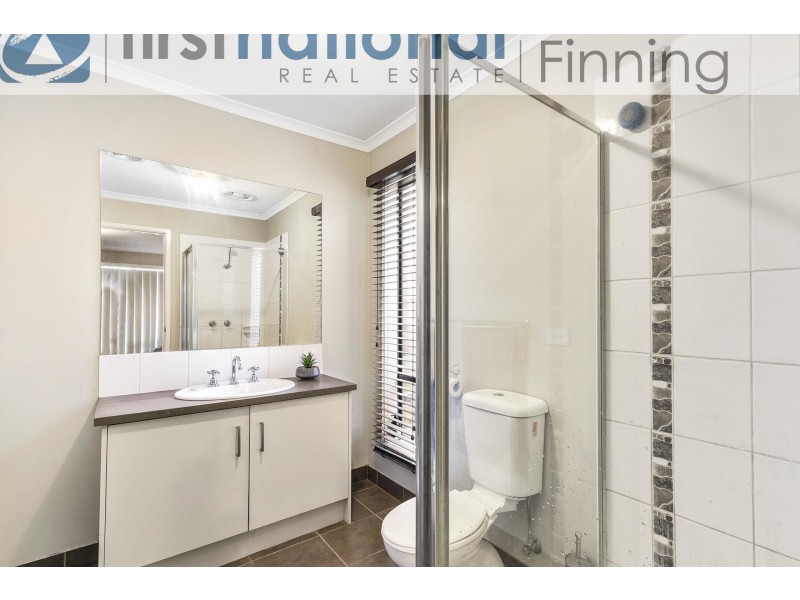 7 Greenaway Terrace, Cranbourne East VIC 3977