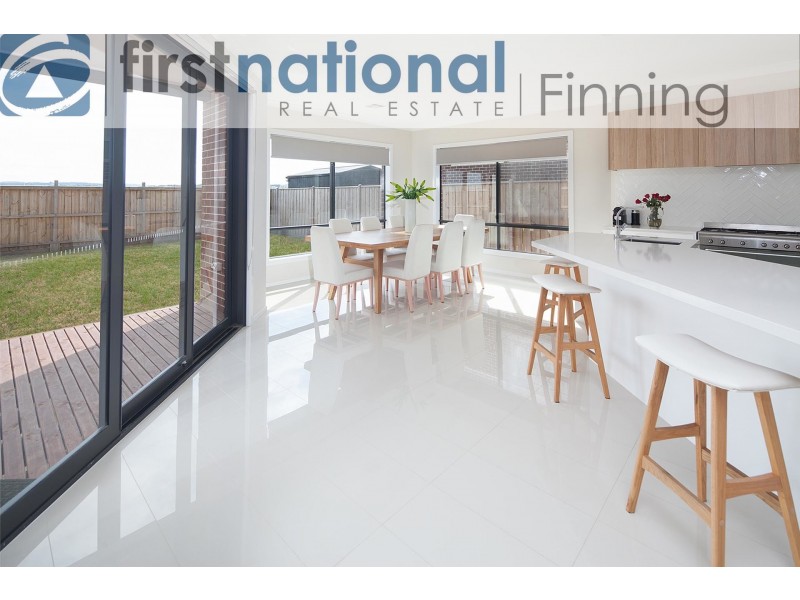 37 Highbury Road, Clyde North VIC 3978