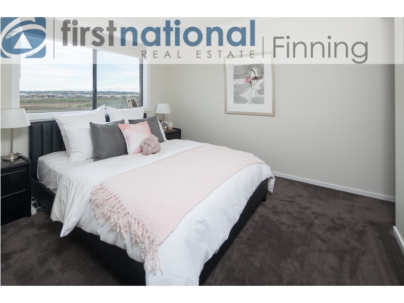 37 Highbury Road, Clyde North VIC 3978