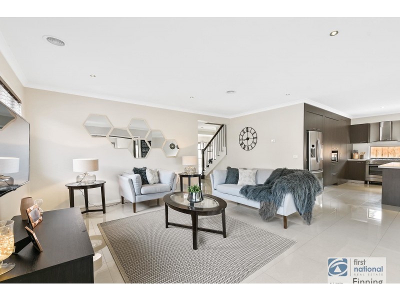 14 Stanford Street, Cranbourne West VIC 3977