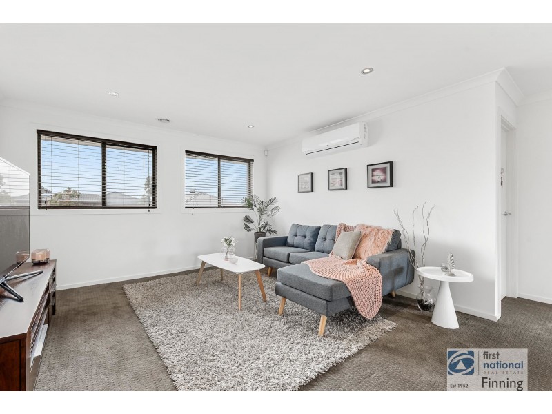 14 Stanford Street, Cranbourne West VIC 3977
