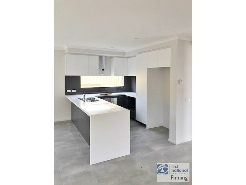 37 Clydevale Avenue, Clyde VIC 3978