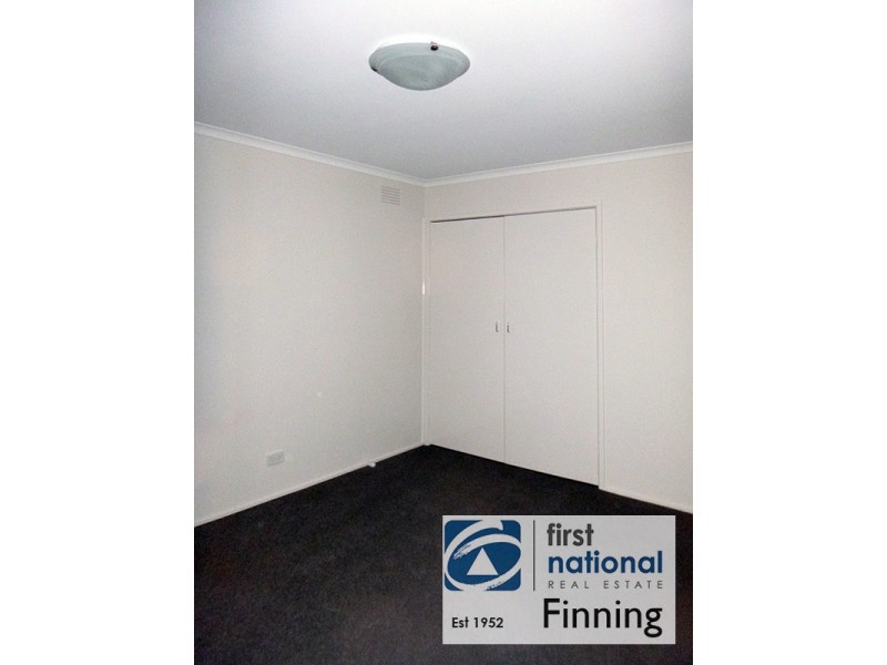 16 McLaren Avenue, Cranbourne VIC 3977